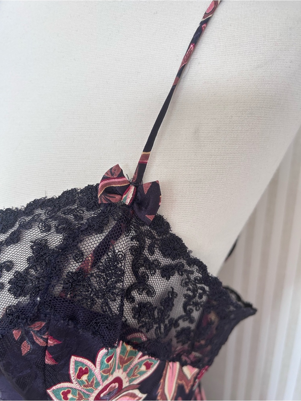 Victoria’s Secret Gold Label Lingerie Deep Purple Floral Chemise Size M Vintage - Picture 4 of 7